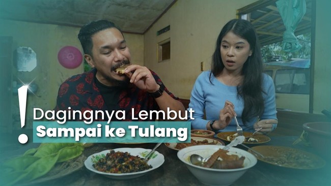 Makan Opor Ayam Kampung Khas Purbalingga, Warungnya di Tengah Hutan