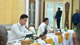 Wamendagri Buka Rapat Pleno BP3OKP Bersama Wapres RI di Manokwari