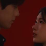 Visualnya Curi Atensi, Bae Suzy dan Lee Do Hyun Jadi Model Video Klip Bersama!