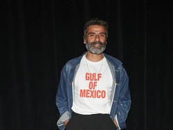 Oscar Isaac Kenang Masa Saat Jadi Anak Band Ska dan Buka Konser Green Day