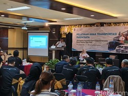 Tingkatkan SDM, Driver Wisata NTB Dapat Pelatihan