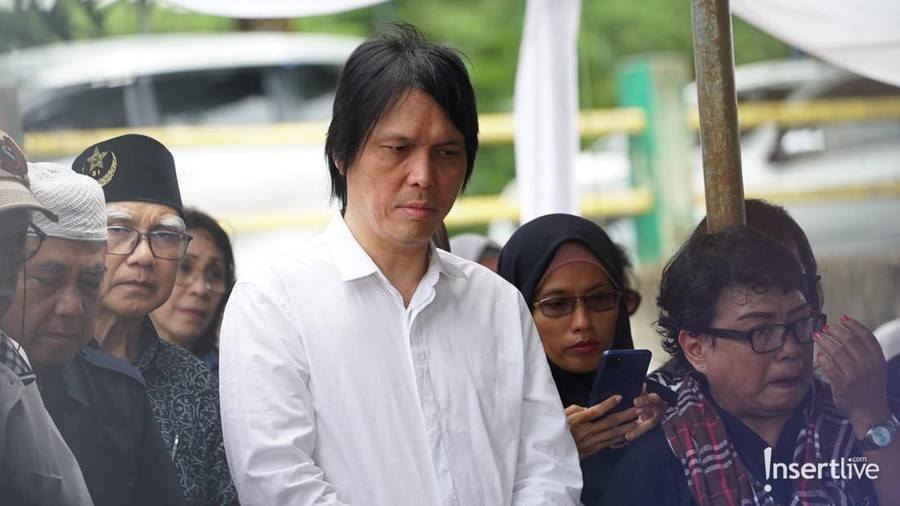 Pemakaman Musisi Senior Totok Sardjan Mertua Once Mekel