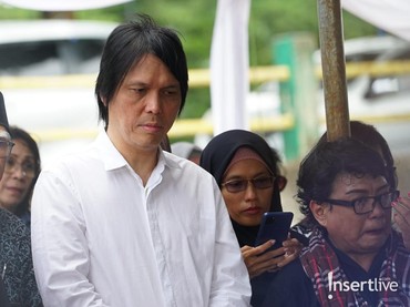 Once Mekel Ungkap Penyebab Ayah Mertua Meninggal Dunia