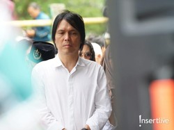 7 Potret Pemakaman Musisi Senior Totok Sardjan Mertua Once Mekel Penuh Air Mata