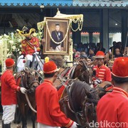 Kronologi Wafatnya Raja Keraton Solo Pakubuwono XIII, Prosesi Pemakaman hingga Kabar Penggantinya