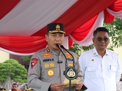 Kapolda Riau Pimpin Apel Siaga Bencana, Pastikan Kesiapan Personel dan Sarpras
