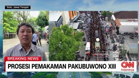 VIDEO: Prosesi Pemakaman Pakubuwono XIII