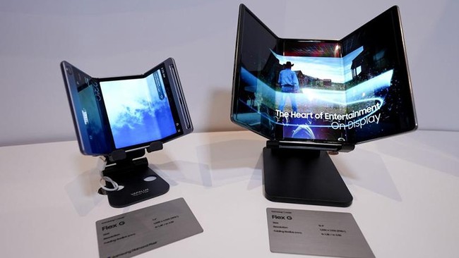 Samsung kembali memamerkan purwarupa dari ponsel lipat tiganya dalam acara K-Tech Showcase di Korea Selatan pekan lalu.