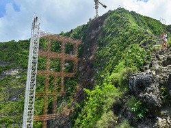 5 Pelanggaran Proyek Lift Kaca di Nusa Penida Versi Gubernur Bali