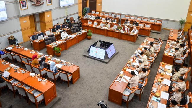 Korban investasi bodong Fikasa Group mengadu ke Komisi XI DPR RI terkait dana hasil investasi tak kunjung dikembalikan sejak 2019.