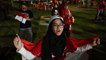 Liputan Olahraga CNN Sport : FOTO: Gelora Merah Putih Suporter Timnas Indonesia di Piala Dunia U-17