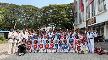 Berita Olahraga Terkini CNN Sport : DPRINS Target Juara Umum di Taekwondo CNN Indonesia Championship II