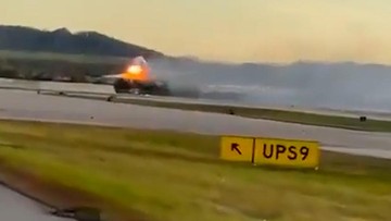 Penampakan Mesin Pesawat Kargo UPS Terbakar sebelum Jatuh di Kentucky