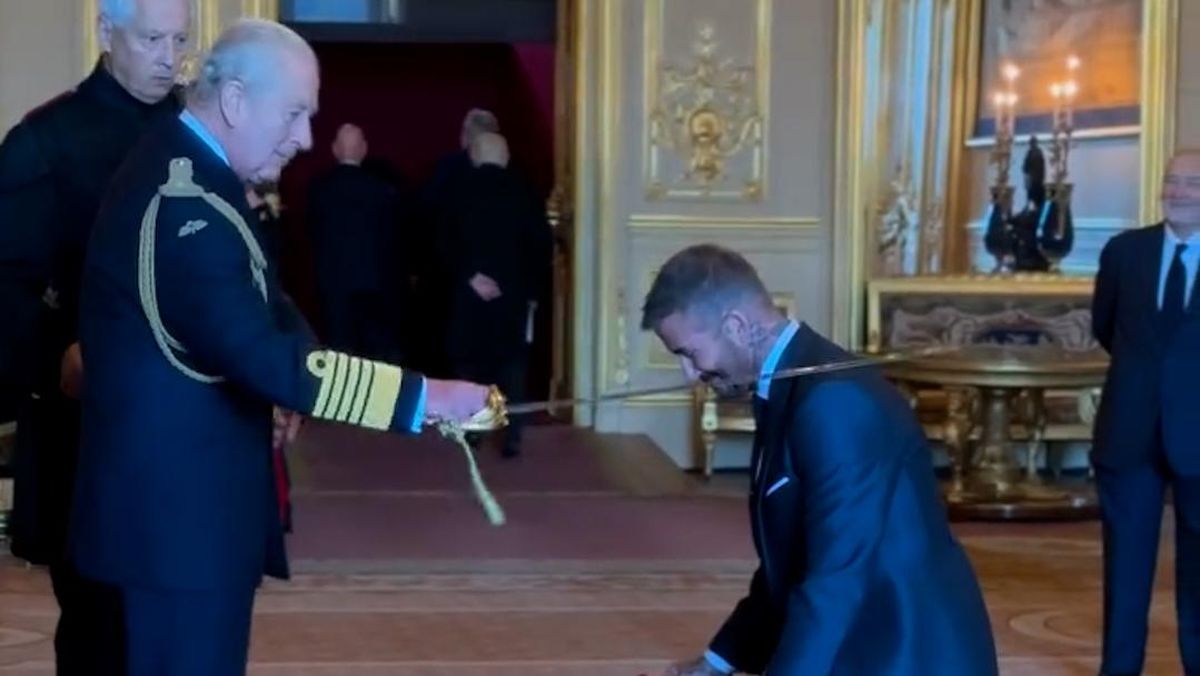 Momen David Beckham Terima Gelar Bangsawan dari Raja Charles