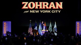 Zohran Mamdani Menang hingga Singapura akan Hukum Cambuk Pelaku Scam