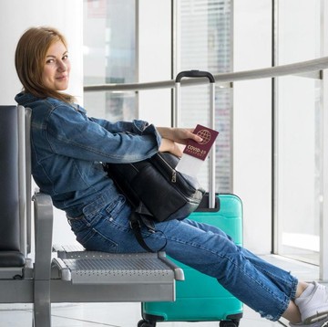 6 Trik Naik Pesawat Kelas Ekonomi agar Terasa Mewah Seperti Kelas Bisnis