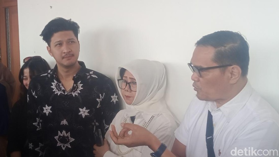 Aditya Zoni menghadiri sidang Ammar Zoni di Pengadilan Negeri Jakarta Pusat&comma; Kamis &lpar;6&sol;11&sol;2025&rpar;&period;