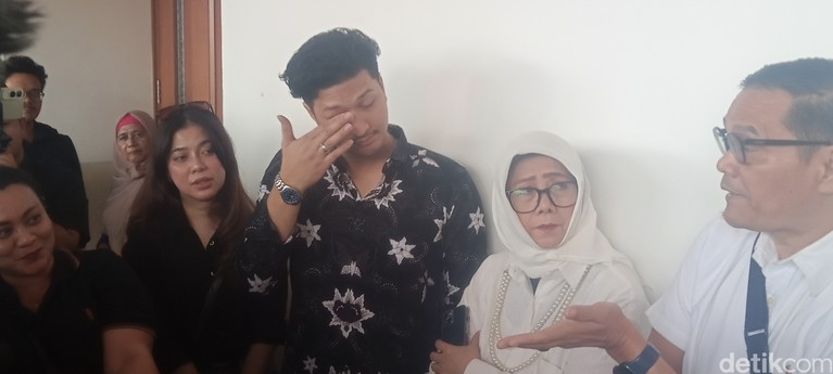 Aditya Zoni menghadiri sidang Ammar Zoni di Pengadilan Negeri Jakarta Pusat, Kamis (6/11/2025).
