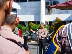 Polantas dan Samapta Polda Riau Terjun Patroli Urai Macet di Pekanbaru