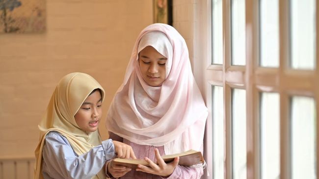 5 Doa untuk Ayah yang Sudah Meninggal, Amalan Bentuk Berbakti Anak