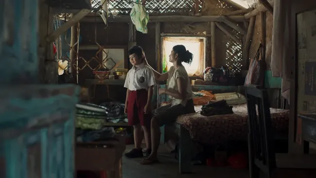 Sinopsis Pangku tentang perjuangan seorang ibu berusaha bertahan di tengah kerasnya realitas sosial dan ekonomi.