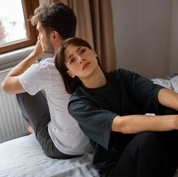 Hubungan Mulai Terasa Bosan? Ini 5 Cara Menumbuhkan Cinta Kembali dengan Pasangan