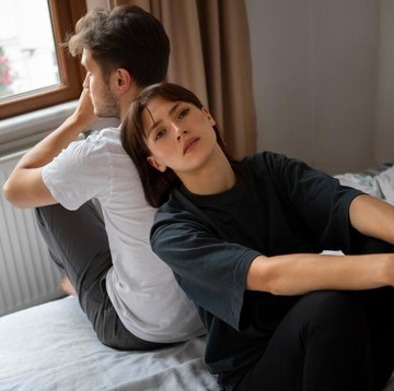 Hubungan Mulai Terasa Bosan? Ini 5 Cara Menumbuhkan Cinta Kembali dengan Pasangan