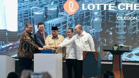 Prabowo Resmikan Pabrik Hilirisasi Migas Terbesar di Asia Tenggara