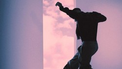 Lirik Lagu Maui Wowie - Kid Cudi