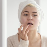 4 Cara Mudah Melembapkan Bibir saat Berpuasa