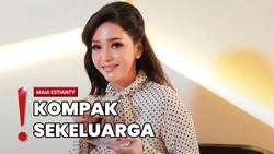 Maia Estianty Ingin Keluarga Seragaman di Nikahan El, Alasannya..
