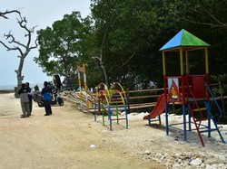 Pesona Pantai Martajasah dengan Hamparan Pasir dan Sunset Memukau