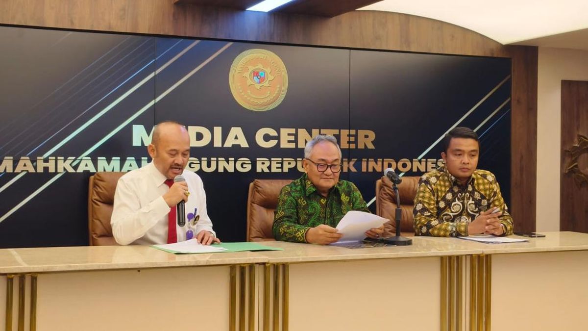 Hakim Medan Sering Ditelepon Nomor Tak Dikenal Sebelum Rumah Terbakar