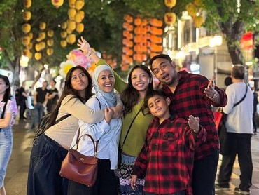 Liburan ke China, Meisya Siregar Terpukau Lihat Kemajuan & Tata Kota Negeri Tirai Bambu