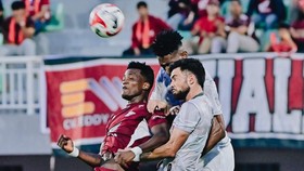 Kaki Pemain PSM Terjepit Besi Drainase Stadion, Pelatih Bingung