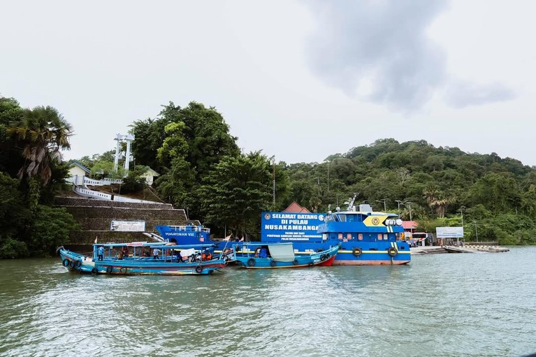 Raffi Ahmad dan Irfan Hakim di Nusakambangan