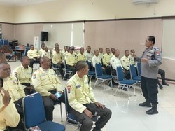 Satpam di Pasuruan Diberi Wawasan Anti-Narkoba dan Komunikasi Efektif