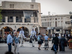 WNI di Qatar Diminta Tak Keluar Rumah Imbas Iran Diserang AS dan Israel