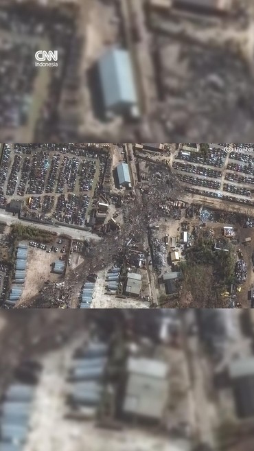 Penampakan Kerusakan Area Bandara Louisville Imbas Pesawat UPS Jatuh