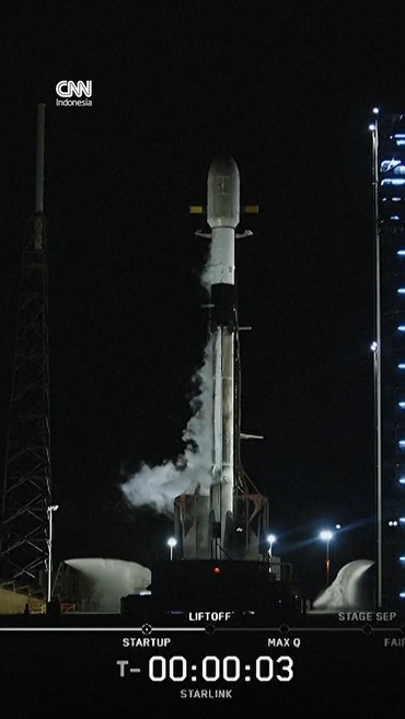 Detik-detik Falcon 9 SpaceX Luncurkan Puluhan Satelit Starlink