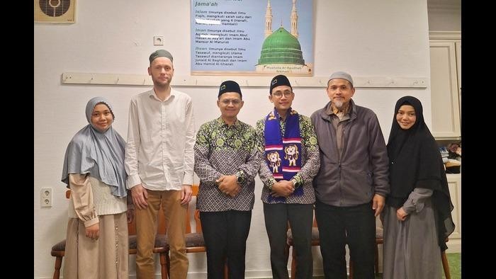 Tim dosen (UM) melaksanakan program Pengabdian Kemitraan Luar Negeri (PKLN) di Bremen, Jerman Kegiatan yang digelar pada 28 Oktober - 28 November 2025.