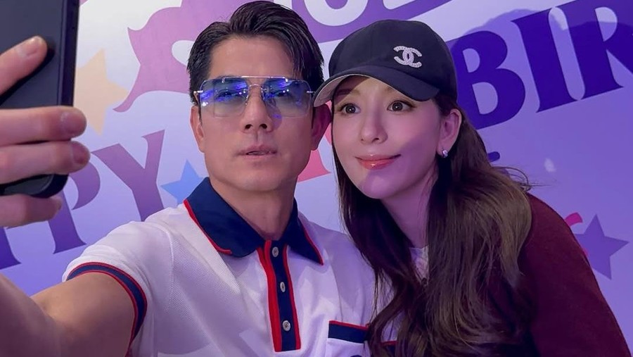 Aktor Hong Kong Aaron Kwok dan istrinya Moka Fang