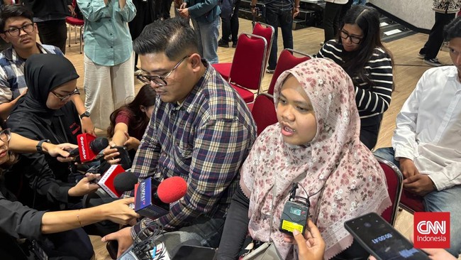 Keluarga merespons hasil tes DNA dua kerangka di Jakarta yang identik dengan Reno dan Farhan, korban hilang demo Agustus.