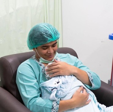 Billy Syahputra Jelaskan Alasan Belum Tunjukkan Wajah Anak ke Publik