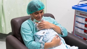 Billy Syahputra Jelaskan Alasan Belum Tunjukkan Wajah Anak ke Publik