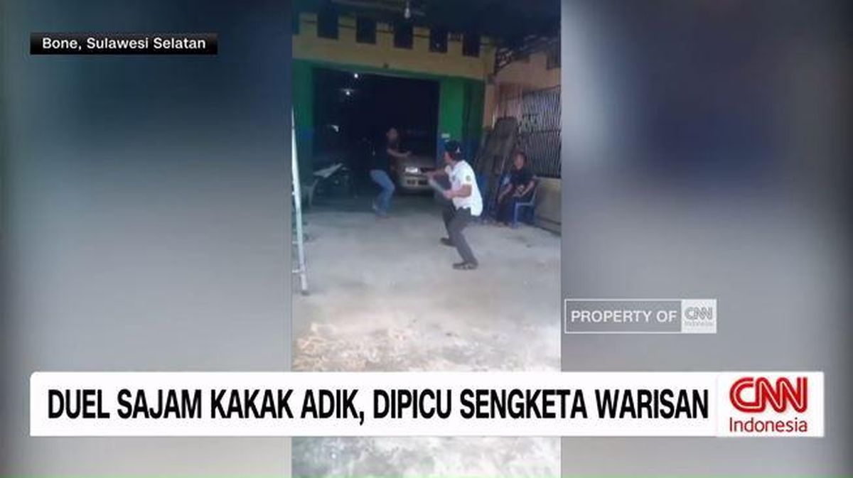 VIDEO: Duel Sajam Kakak Adik, Dipicu Sengketa Warisan