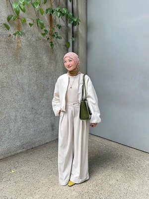 Get The Look: Inspirasi Outfit Minimalis dan Stylish ala Nabila Yua, Cocok untuk Hangout!