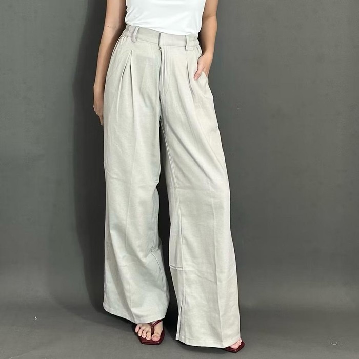 Get The Look inspirasi daily outfit yang simple ala Nabila Yua