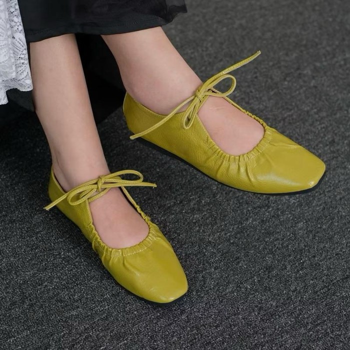 Get The Look inspirasi daily outfit yang simple ala Nabila Yua