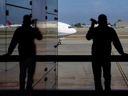 Penerbangan di AS Terancam Dipangkas Besar-besaran Imbas Shutdown!